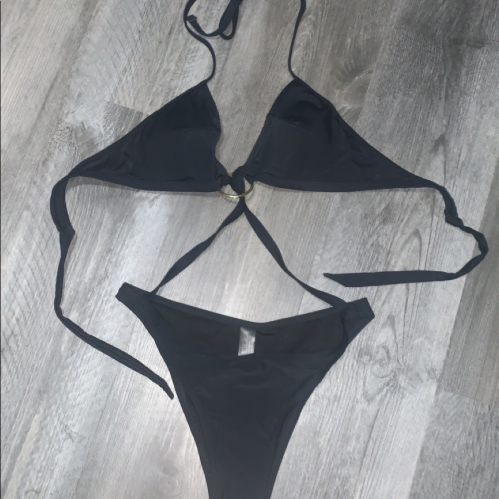 SHEIN black one piece bikini